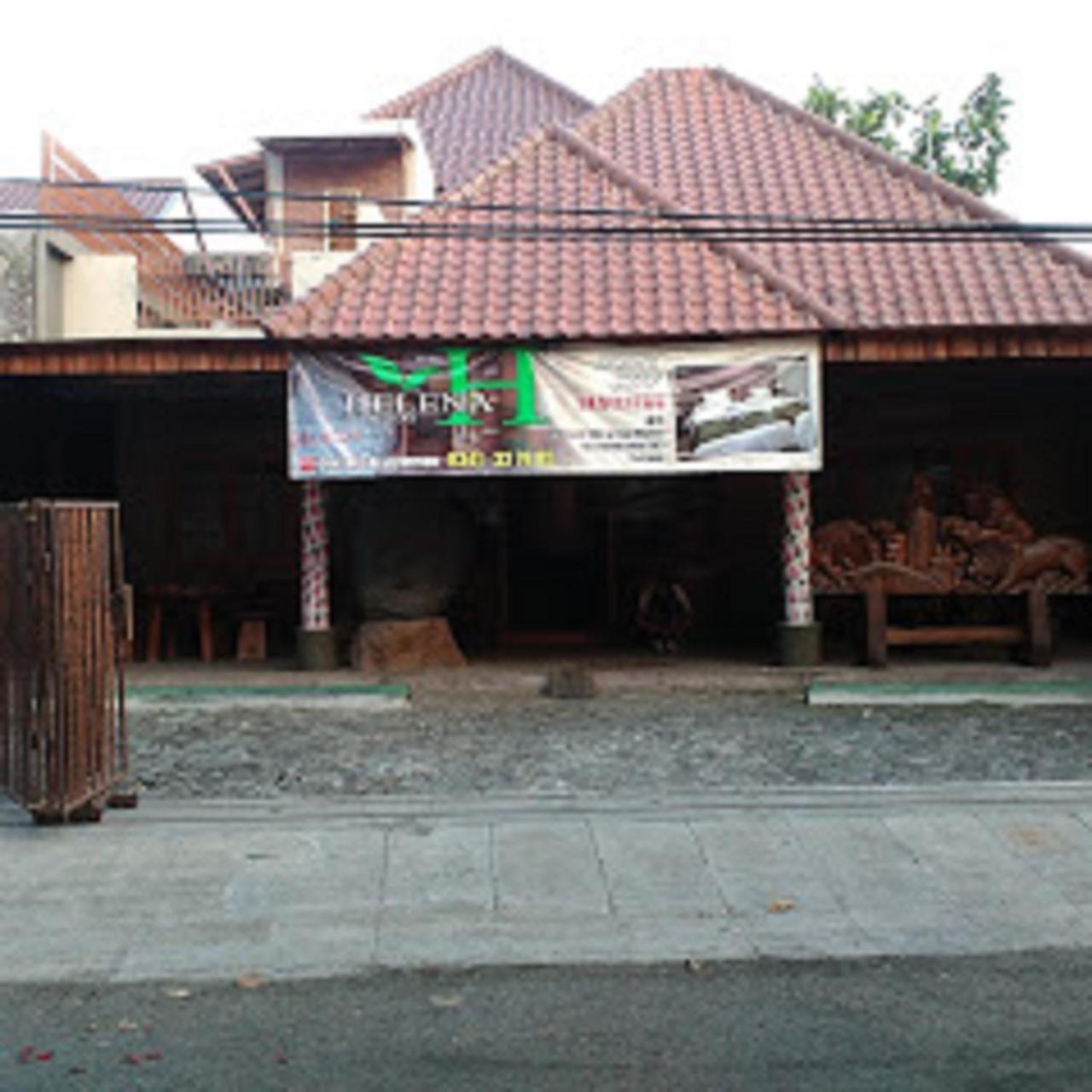Helena Guest House Malang Dış mekan fotoğraf